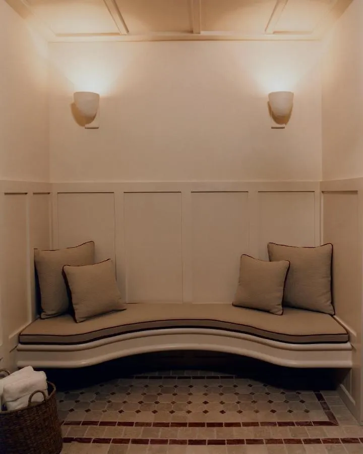 Chateau Voltaire 5*