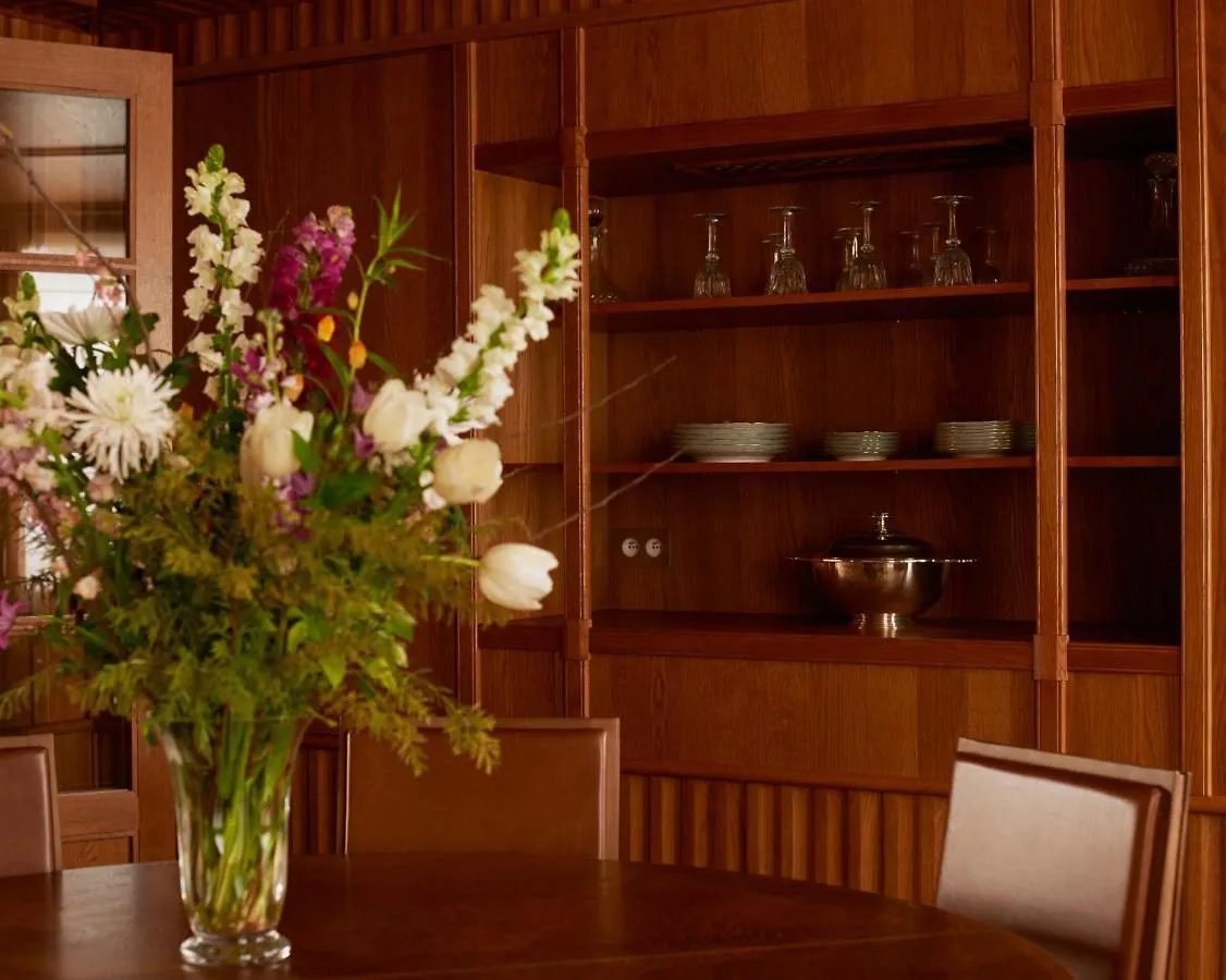 Chateau Voltaire Hotel Paris