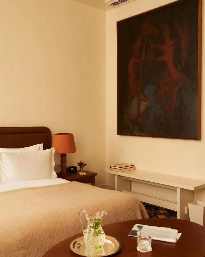 Chateau Voltaire 5* Parigi