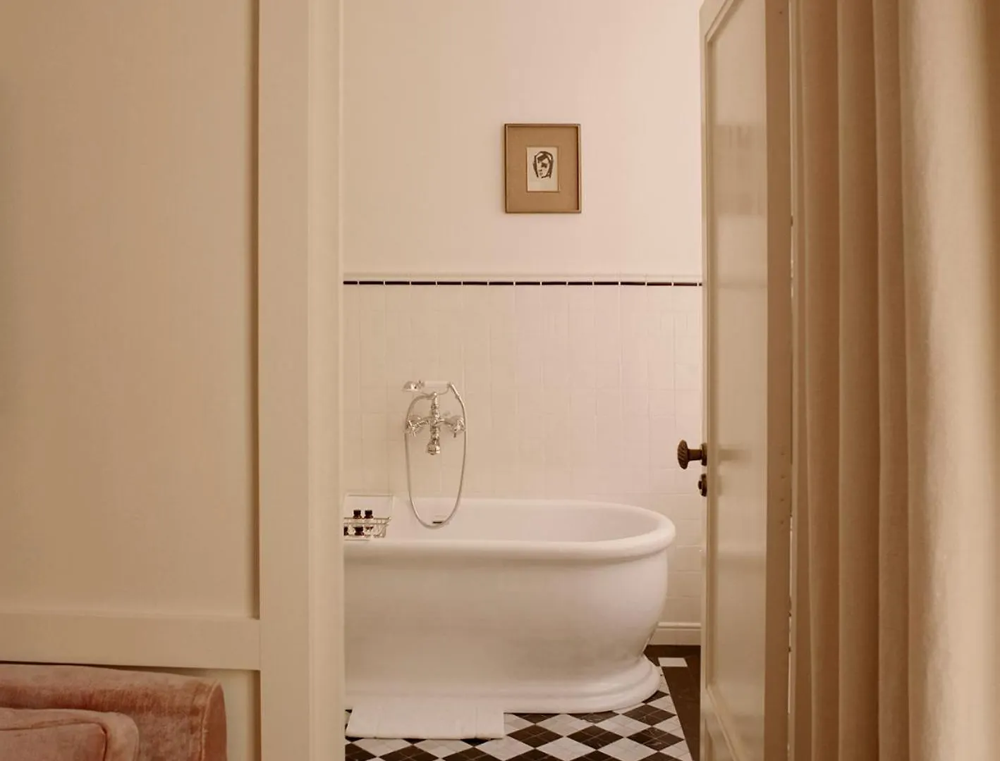 Chateau Voltaire 5* Parigi